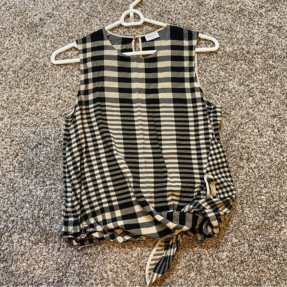 Babaton Aritzia Plaid Black Tan Sleeveless Shirt Size XS